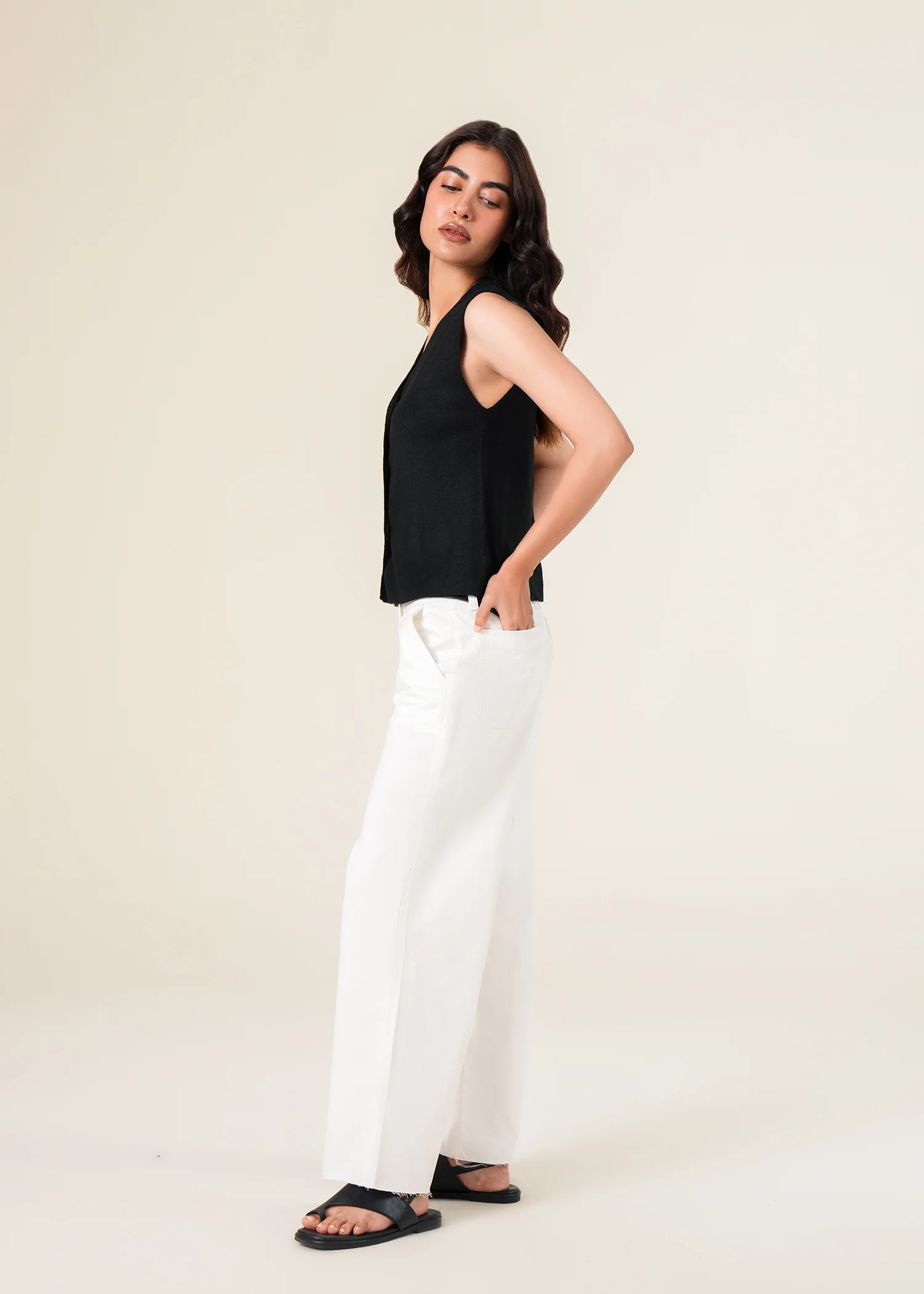 Knitted waistcoat- WS25-259 - Image 5