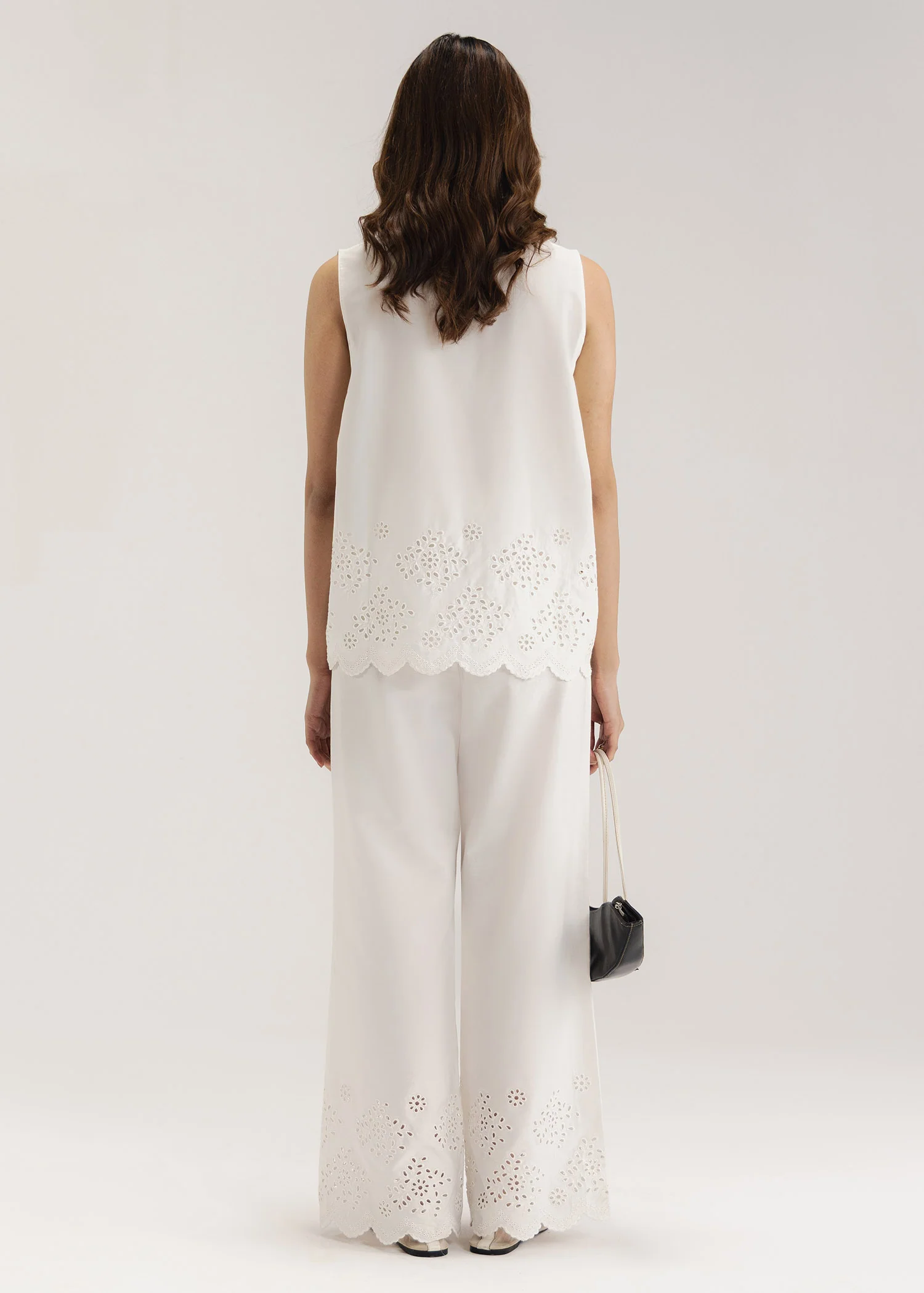 Schiffli Sleeveless Shirt- WS26-03 - Image 4
