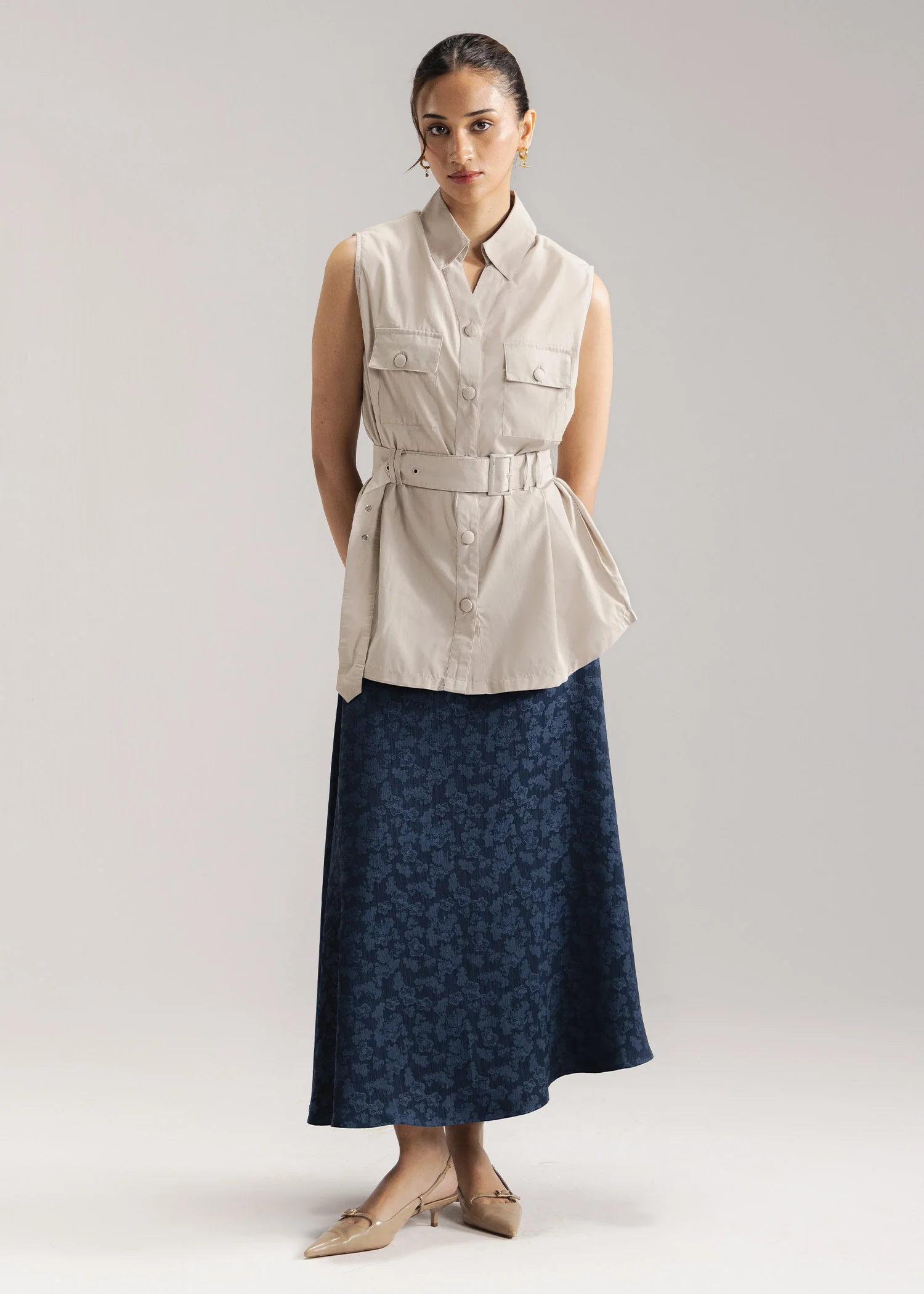 Button Down Sleeveless Shirt- WS26-44 - Image 3